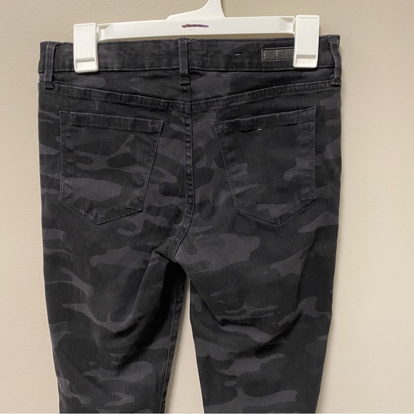 Social Standard by Sanctuary Black Camo Jeggings Sz 6 - Picture 5 of 9